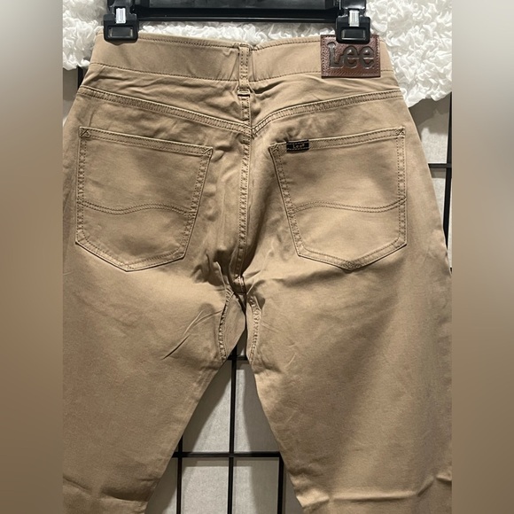 Lee Extreme Motion Khaki Pants, STRAIGHT FIT TAPERED LEG, MEN SIZE 29/32 - Picture 10 of 13